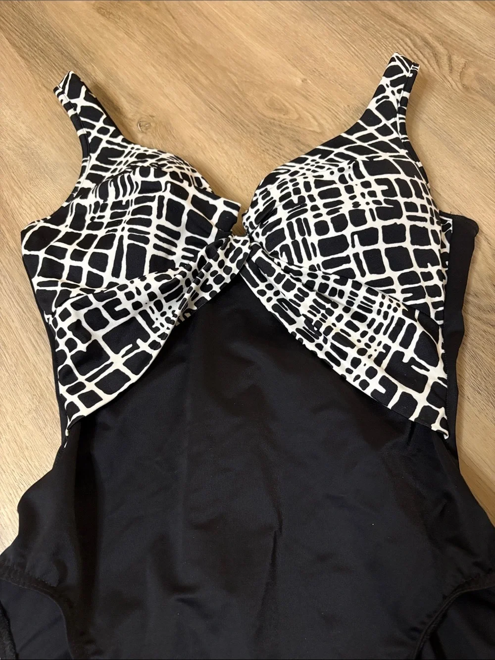 Miraclesuit look 10